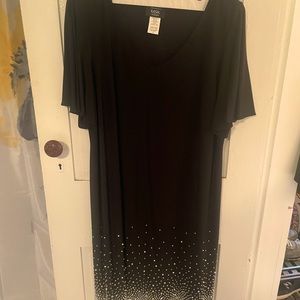 Embellished Split-Sleeve Sheath Dress

BLACK size 2X like new